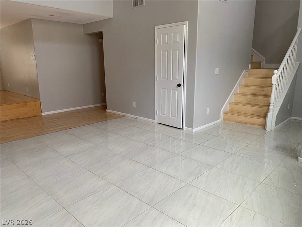 9933 W Diablo Dr - Photo 5 of 42