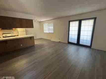 4181 Gannet Cir #241 - Photo 4 of 28