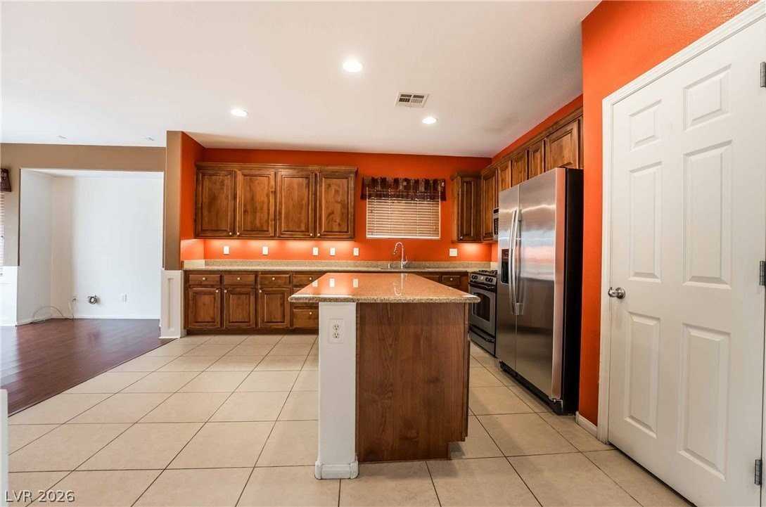 10879 Florence Hills St - Photo 6 of 26
