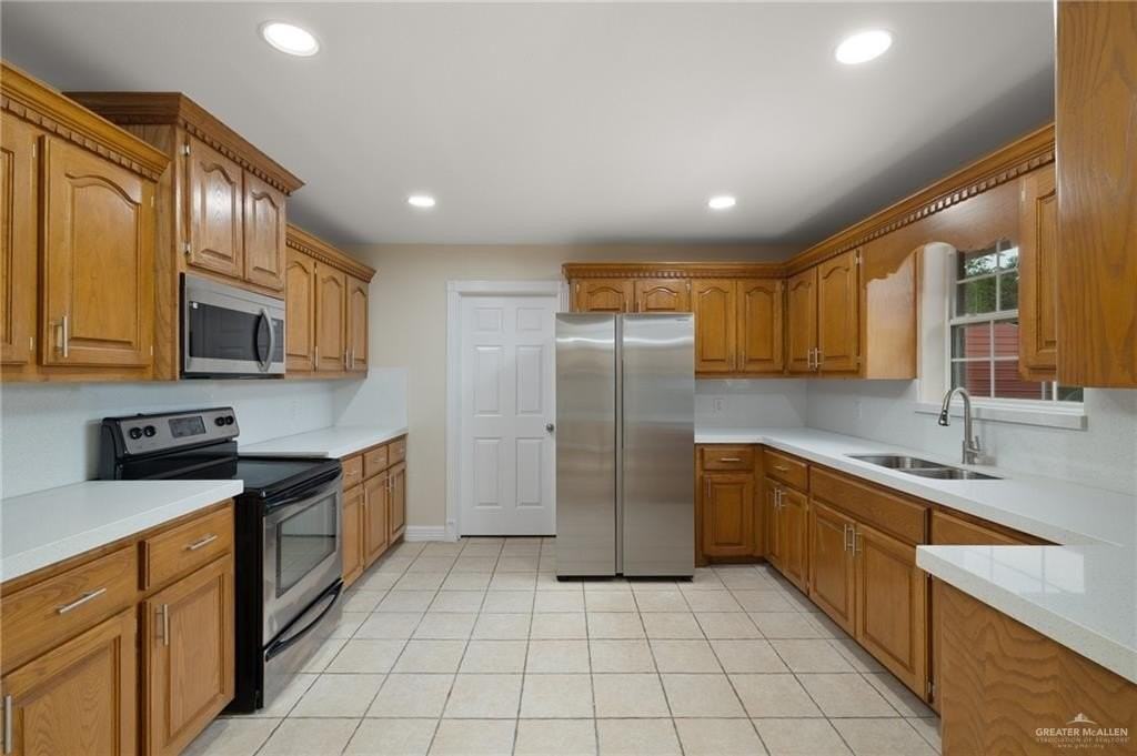 2403 Sunset Ln - Photo 5 of 15