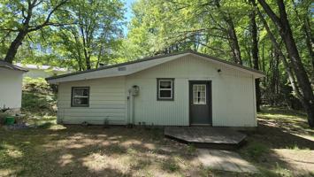 featured image of 14690 Pine Lake Rd
