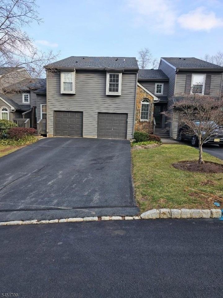 45F Chicopee Dr - Photo 2 of 26