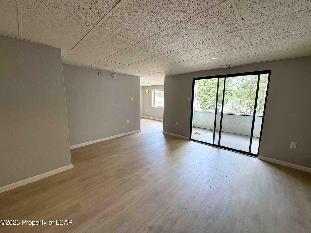 100 Parkway Blvd #4 - Photo 2 of 12