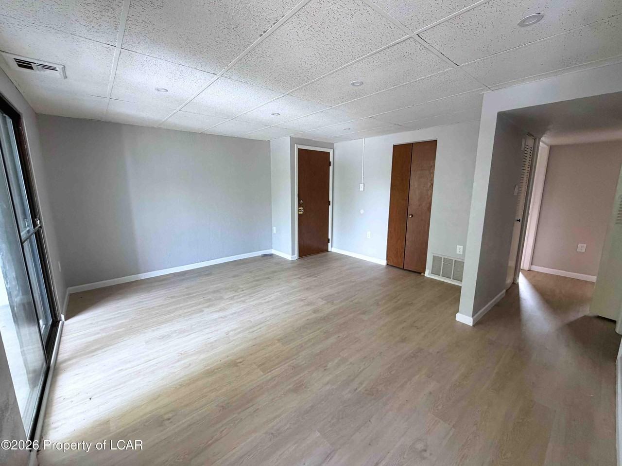 100 Parkway Blvd #4 - Photo 3 of 12