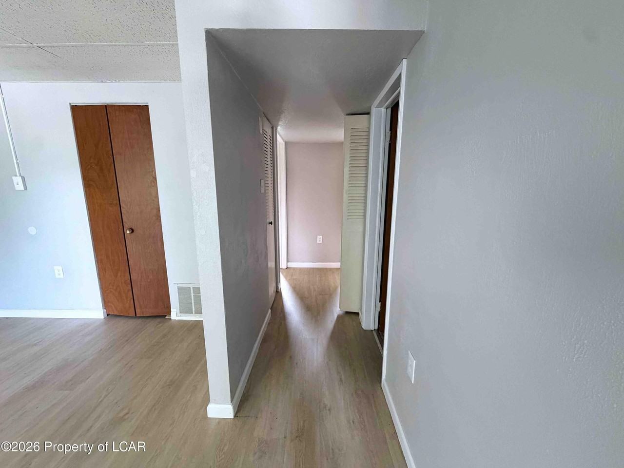 100 Parkway Blvd #4 - Photo 6 of 12
