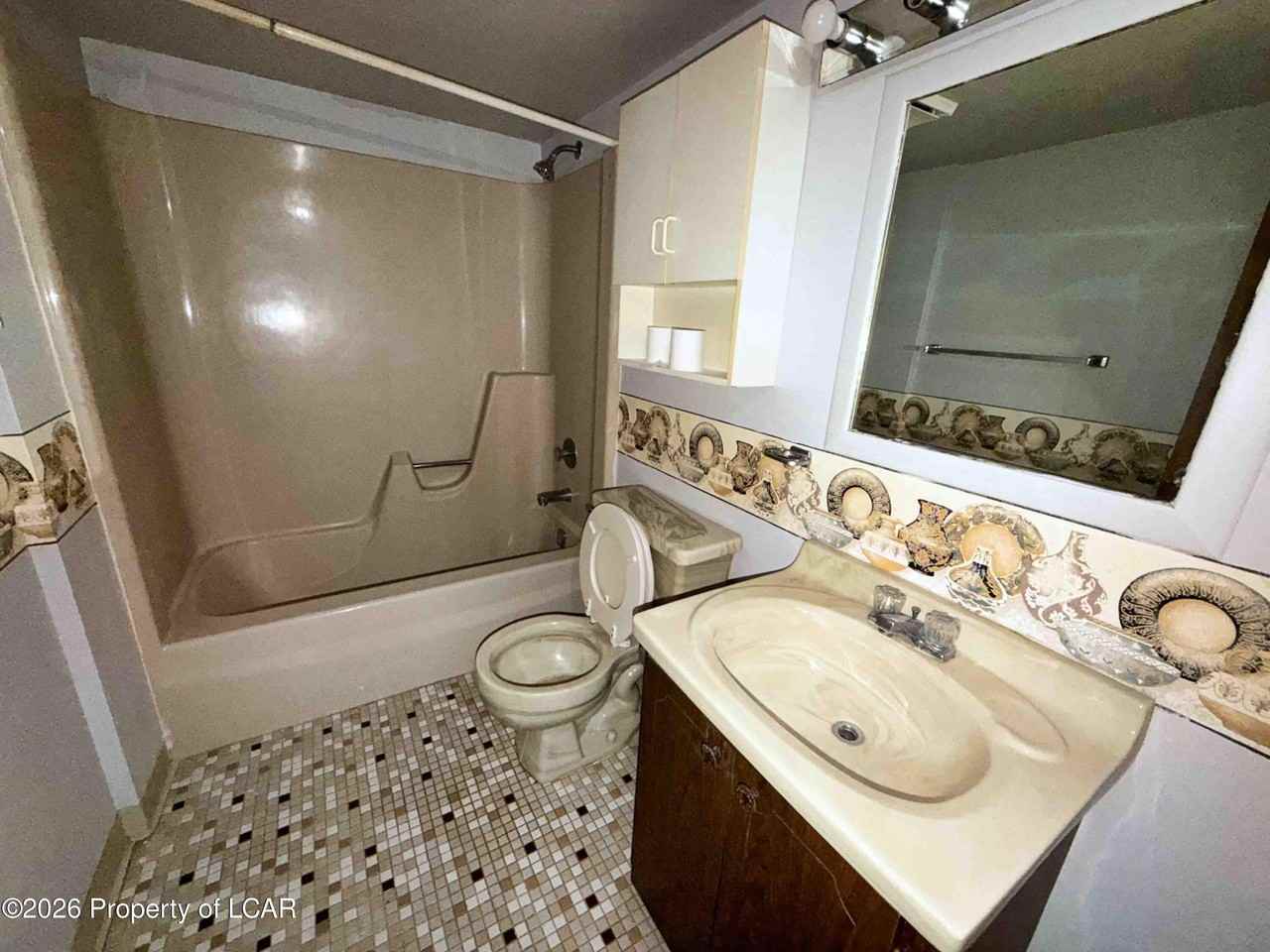 100 Parkway Blvd #4 - Photo 7 of 12