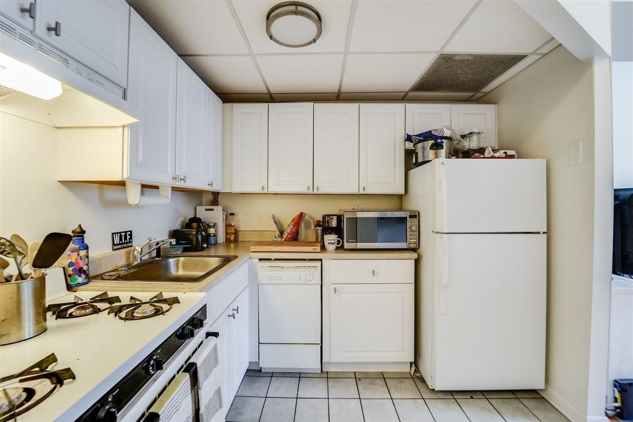 341 Monmouth St #305 - Photo 7 of 15