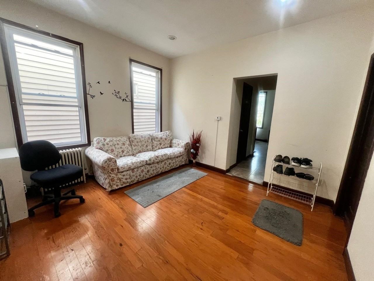 213 Beacon Ave #2 - Photo 4 of 11