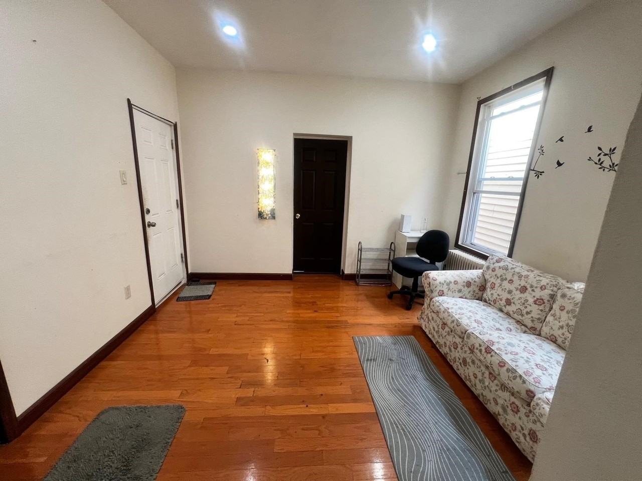 213 Beacon Ave #2 - Photo 5 of 11