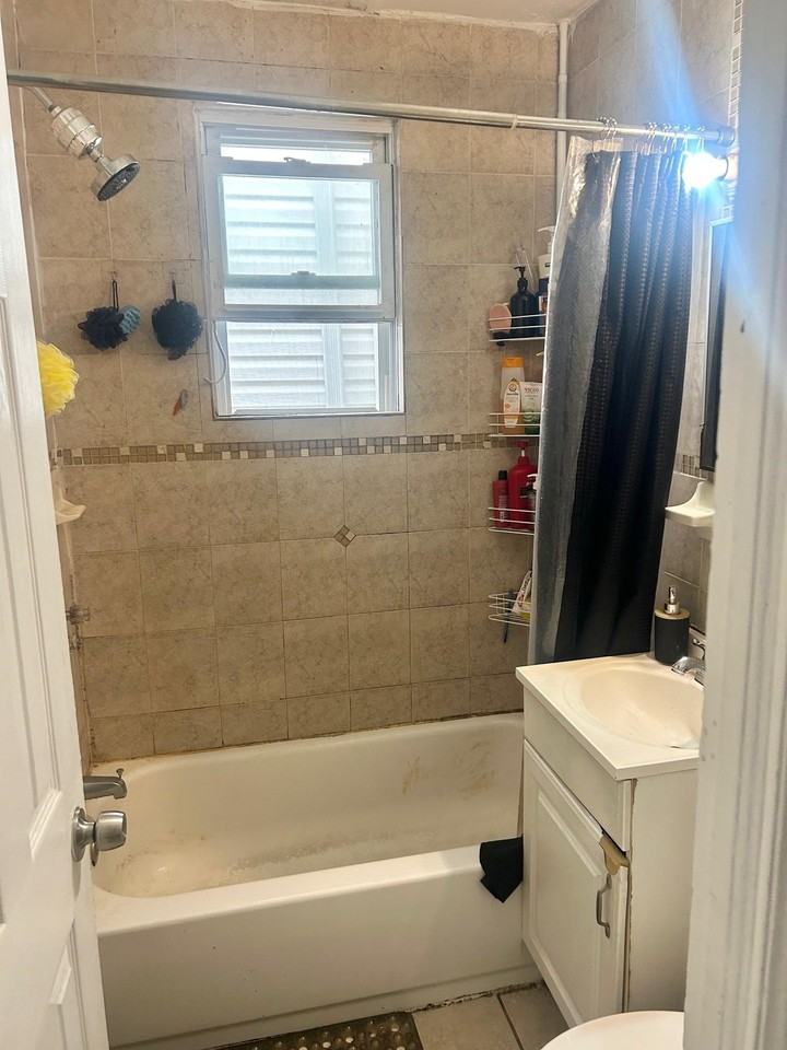 17 Beach St #1 - Photo 2 of 8