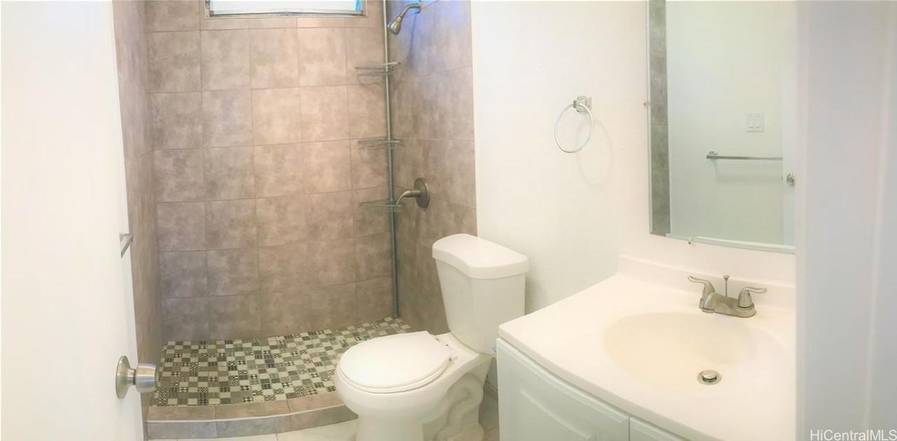 1430 Gulick Ave #B - Photo 3 of 12