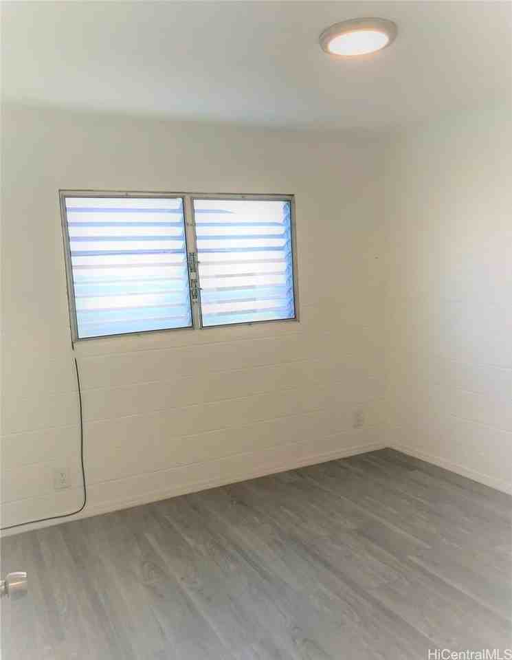 1430 Gulick Ave #B - Photo 7 of 12