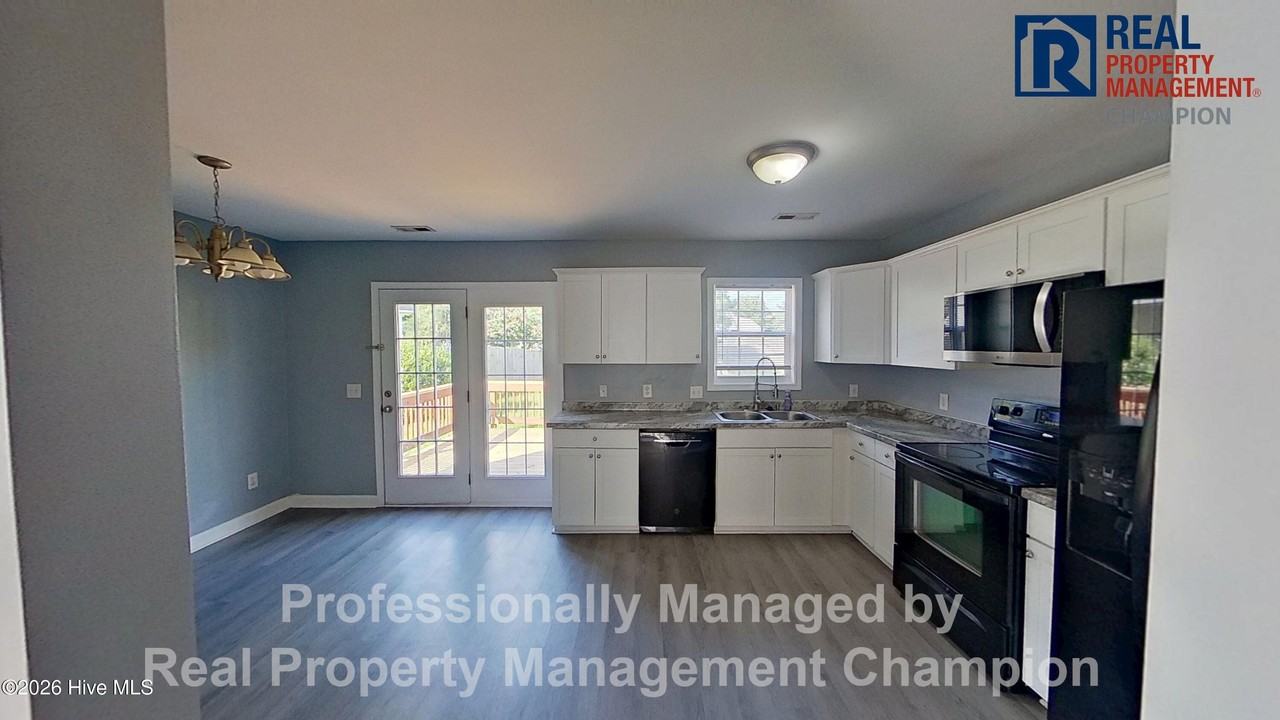 27 Jasmine Ln - Photo 5 of 22