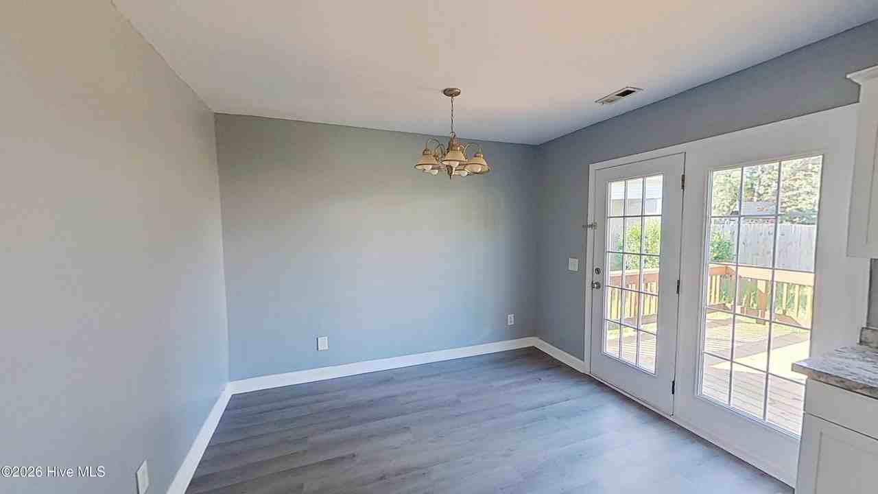 27 Jasmine Ln - Photo 6 of 22