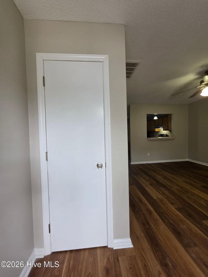 1118 Pueblo Dr - Photo 2 of 23