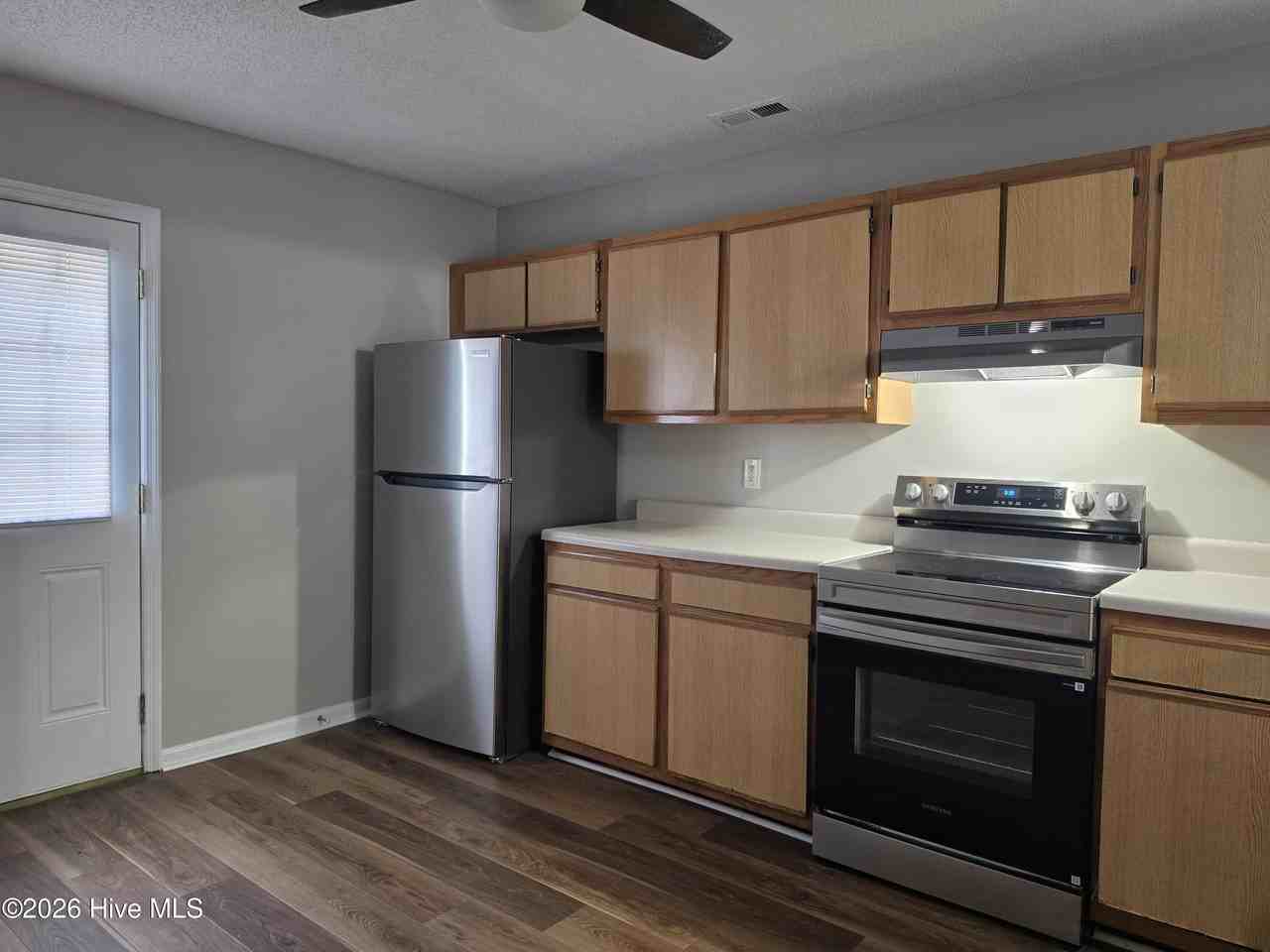 1118 Pueblo Dr - Photo 7 of 23