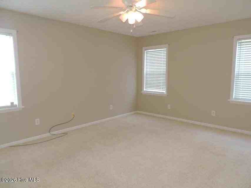 105 Monterey Cir - Photo 7 of 14