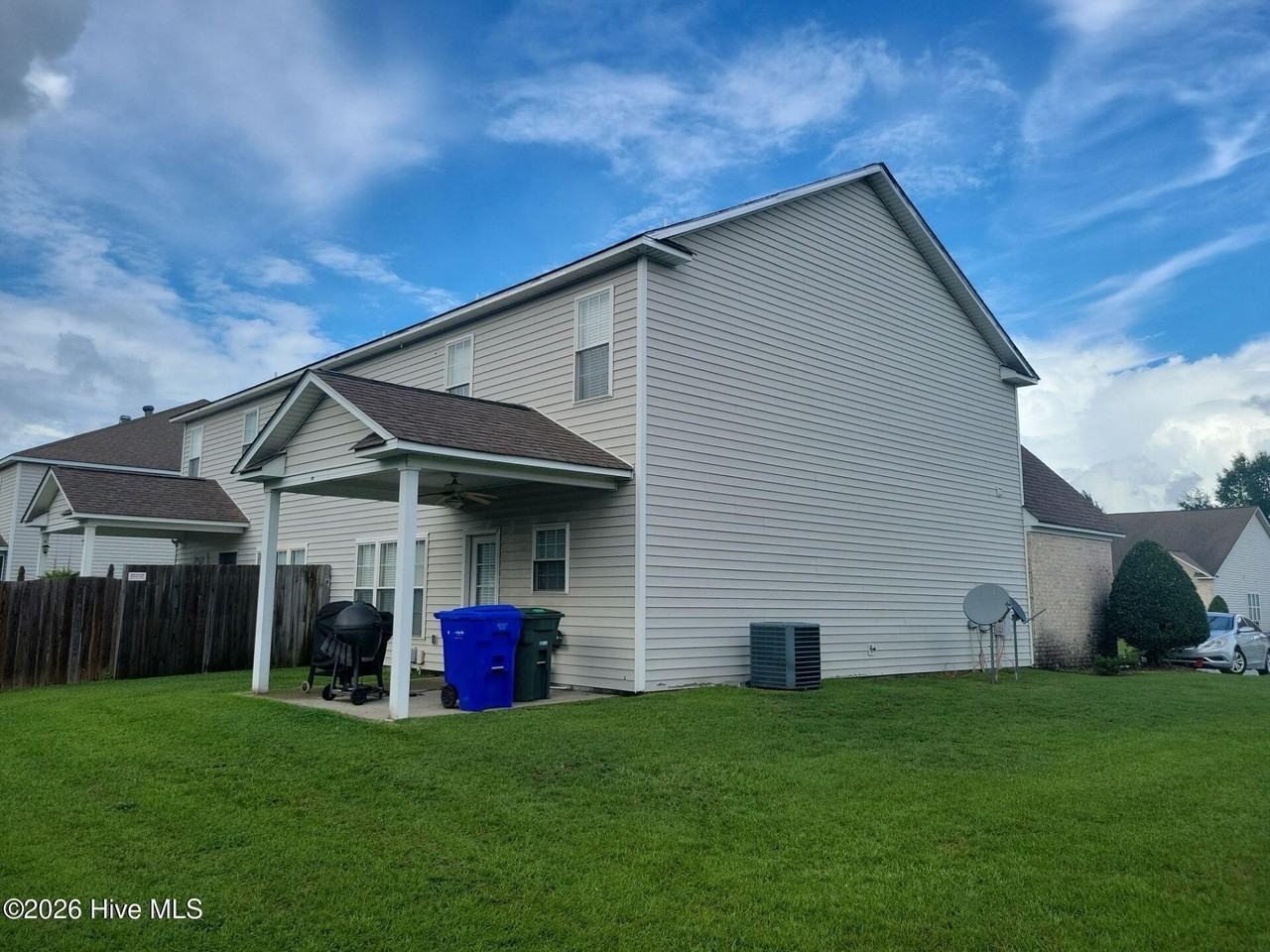 2005 Cambria Dr #A - Photo 2 of 3