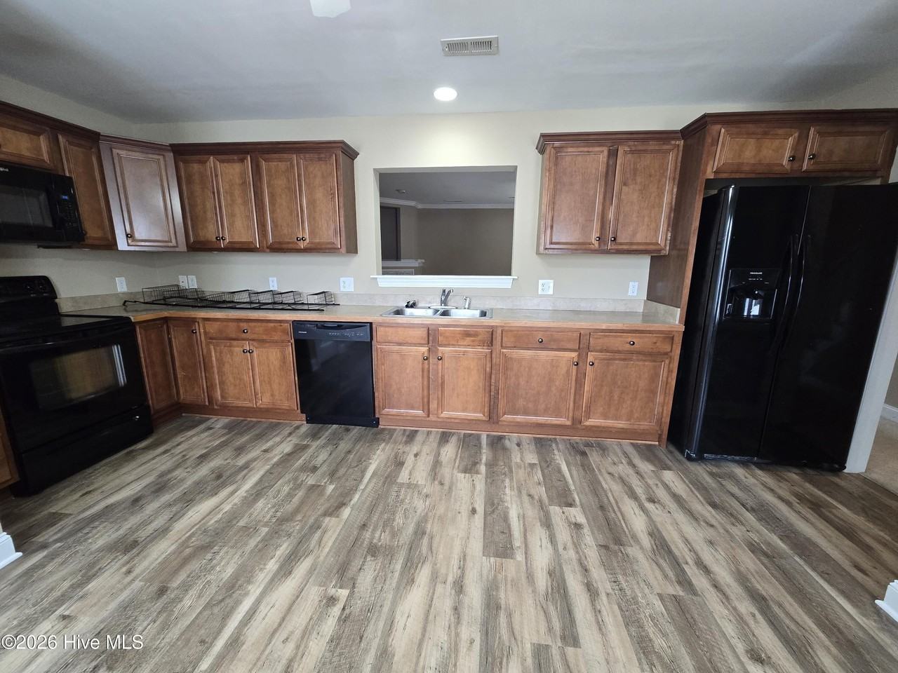 2045 Cambria Dr #A - Photo 5 of 16