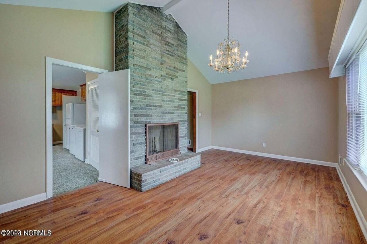 706 S 14th St - Photo 7 of 24