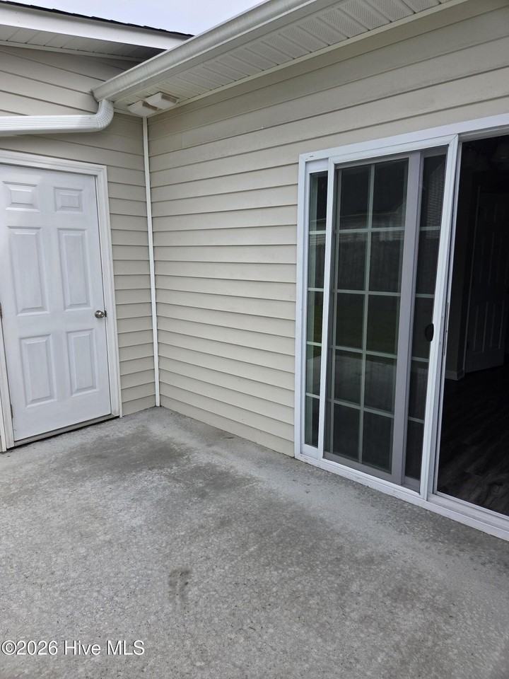 1253 Masters Ln #B - Photo 7 of 14