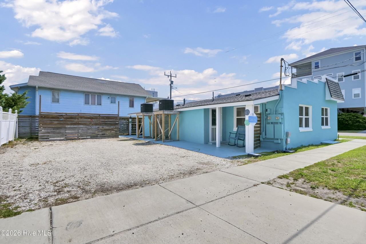 208 Woody Hewett Ave #A - Photo 4 of 26