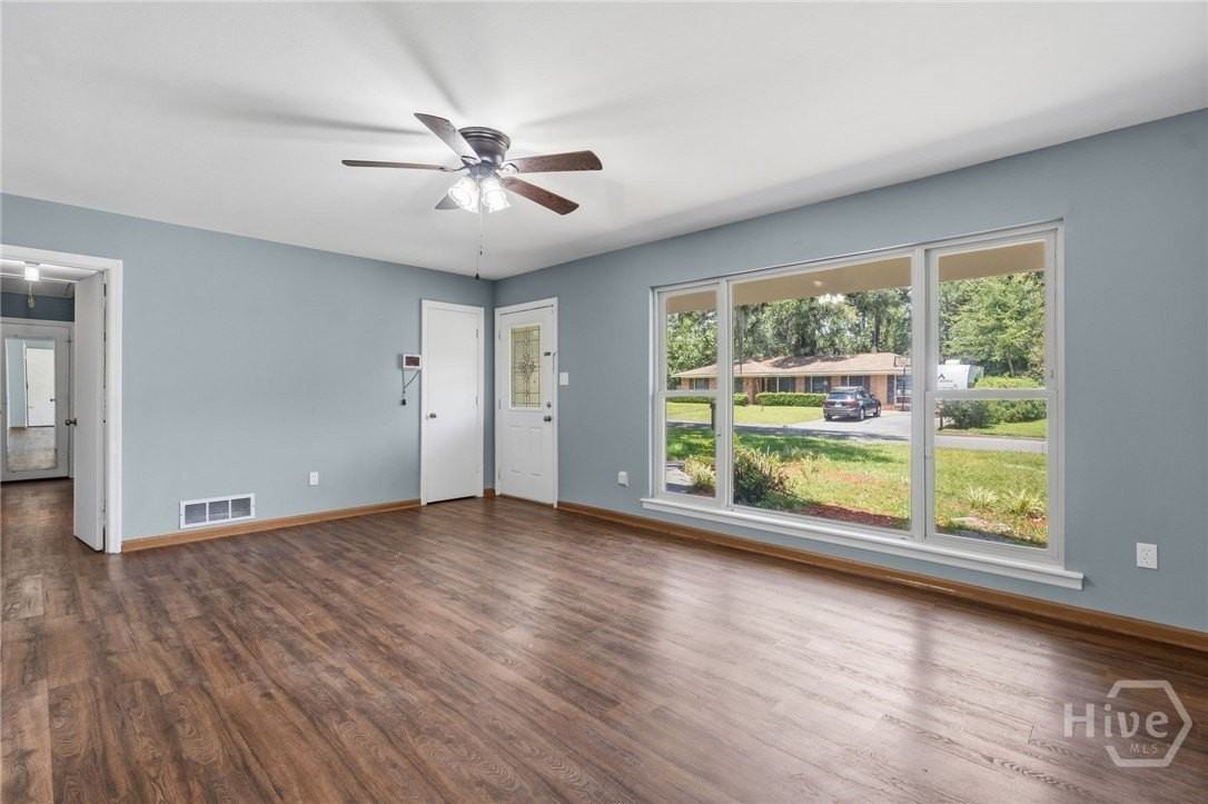 3 Monica Blvd - Photo 3 of 35