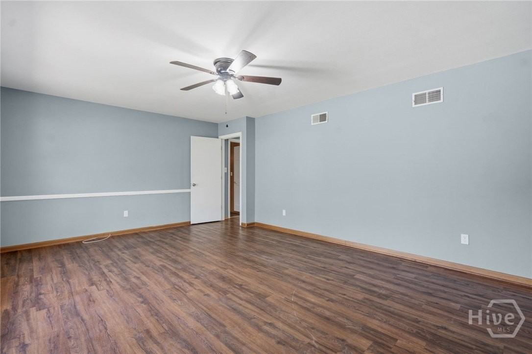 3 Monica Blvd - Photo 5 of 35