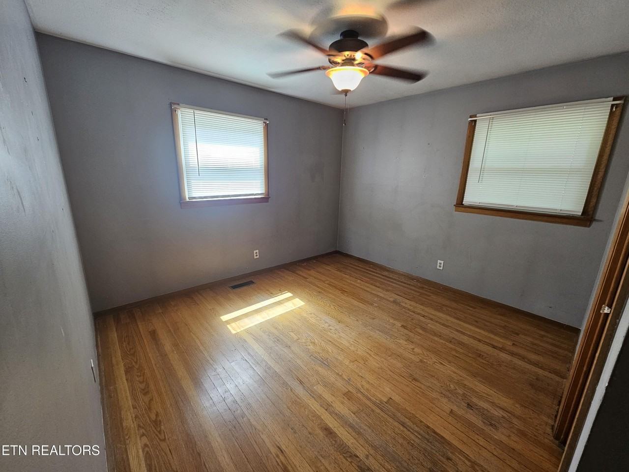 1725 S Forest Dr - Photo 6 of 17