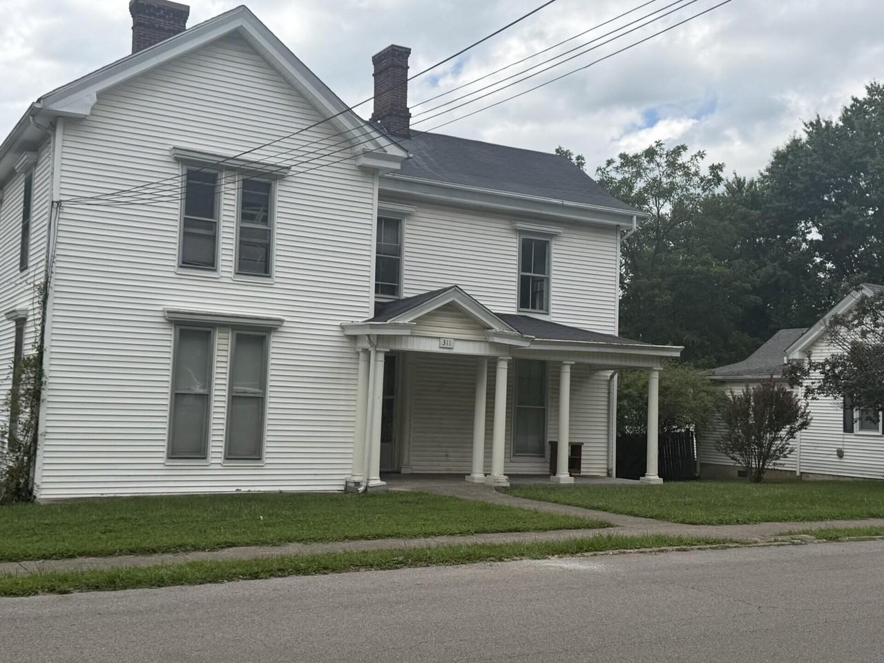 311 N Hamilton St #D - Photo 2 of 10