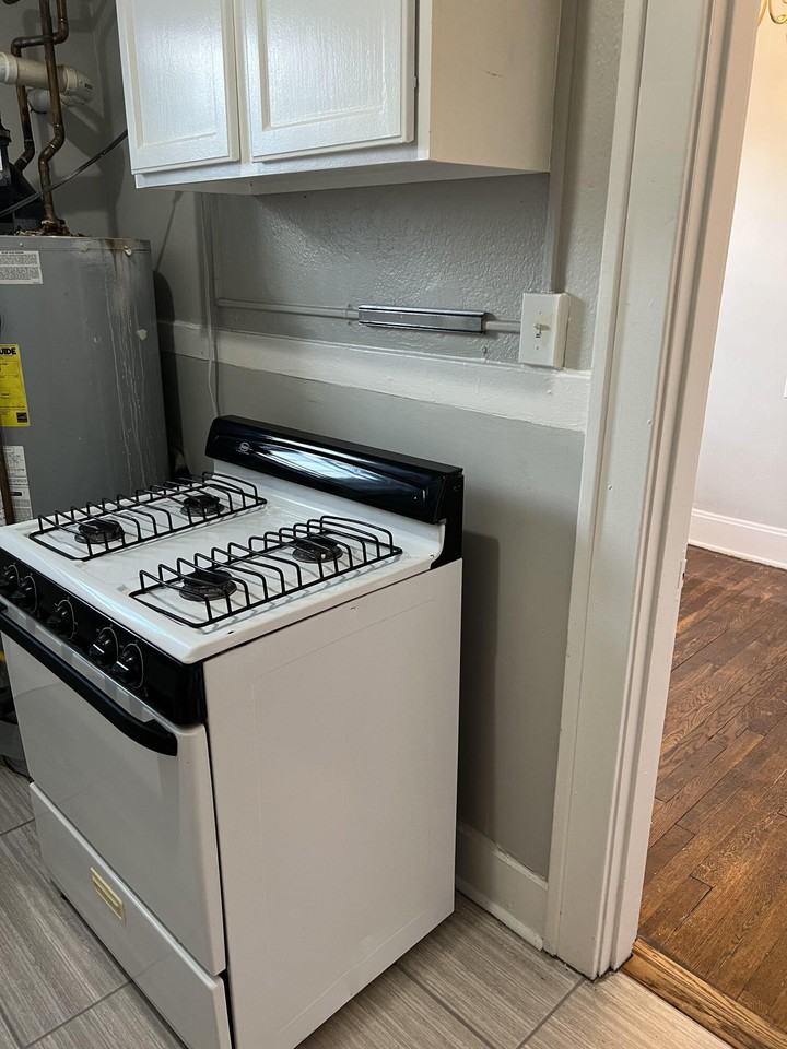176 Market St #204 - Photo 2 of 24