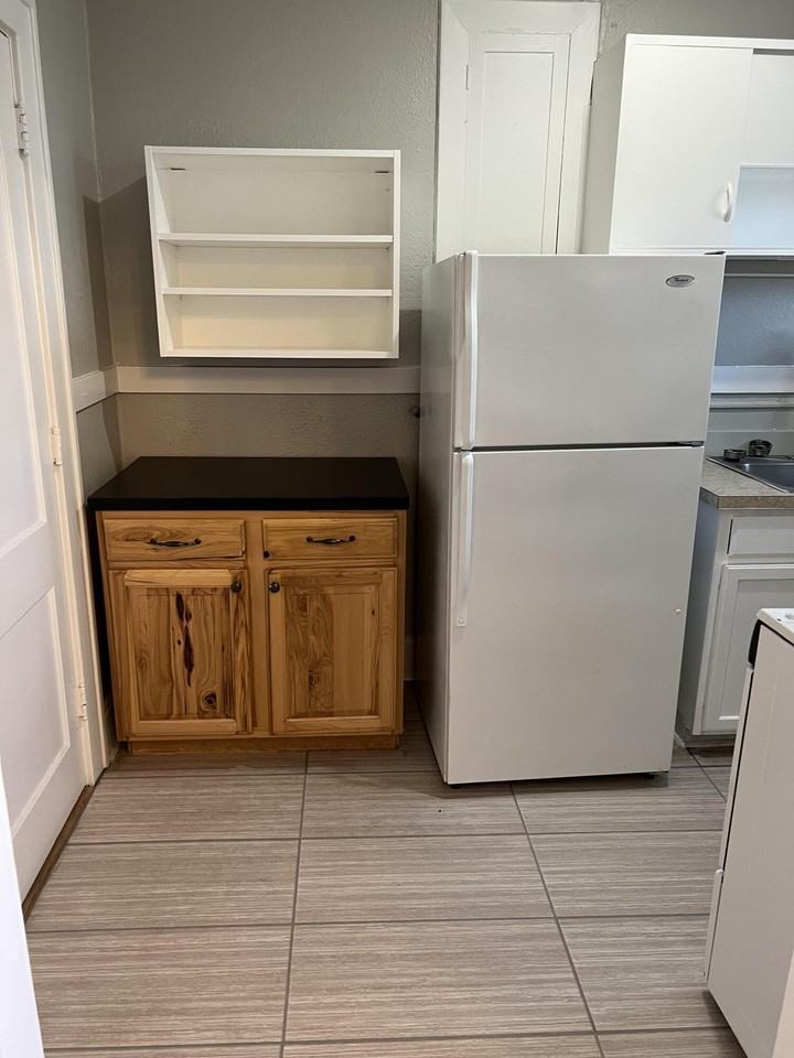 176 Market St #204 - Photo 4 of 24