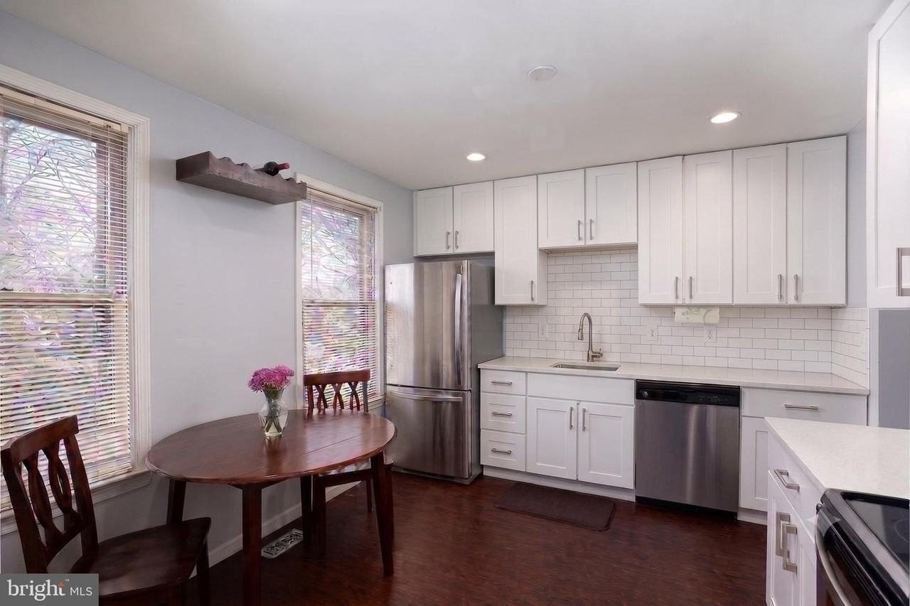 423 Gorman Ave - Photo 5 of 26