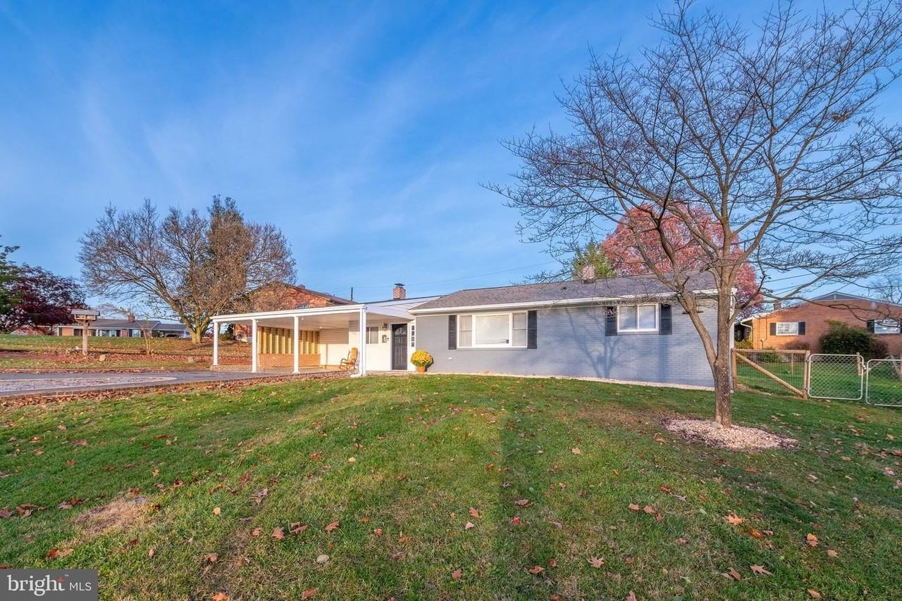 11419 Greenberry Rd - Photo 4 of 49