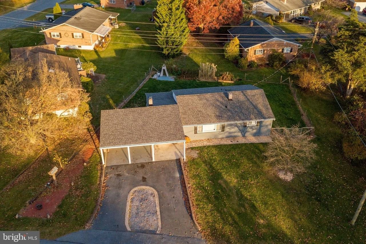 11419 Greenberry Rd - Photo 7 of 49