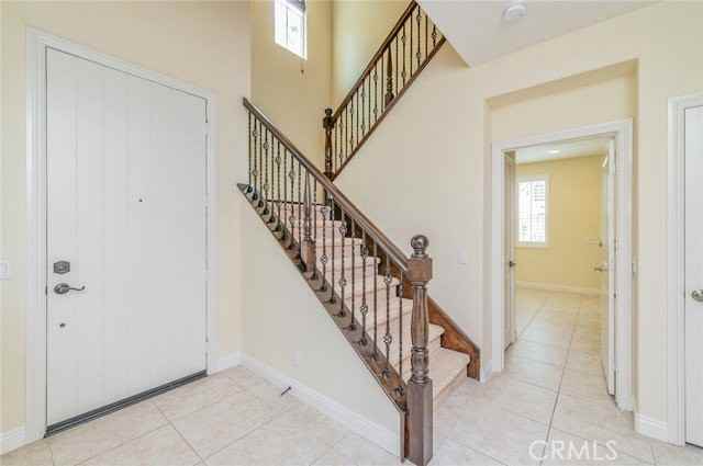 219 Wicker - Photo 3 of 8