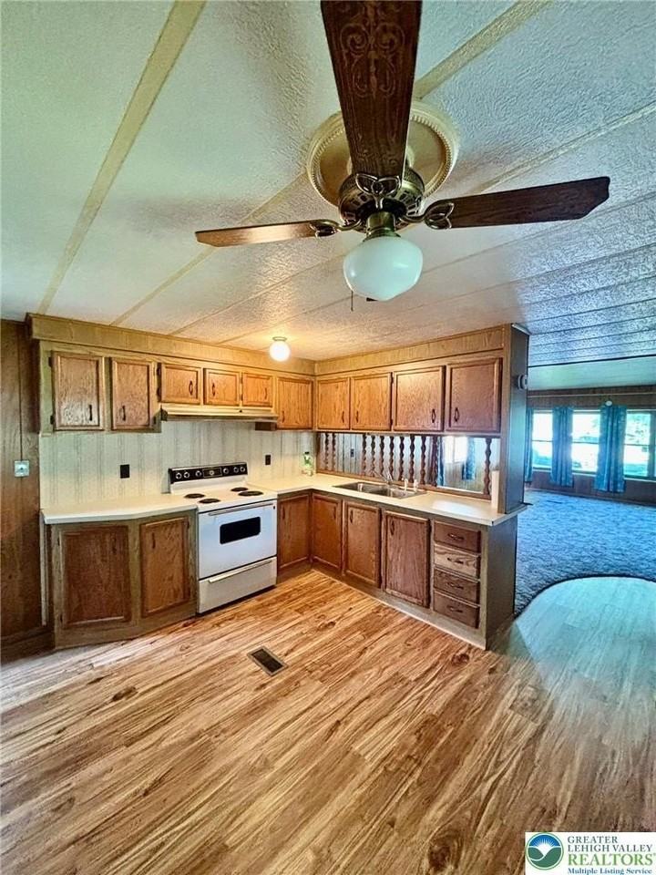 1402 Main St - Photo 7 of 11