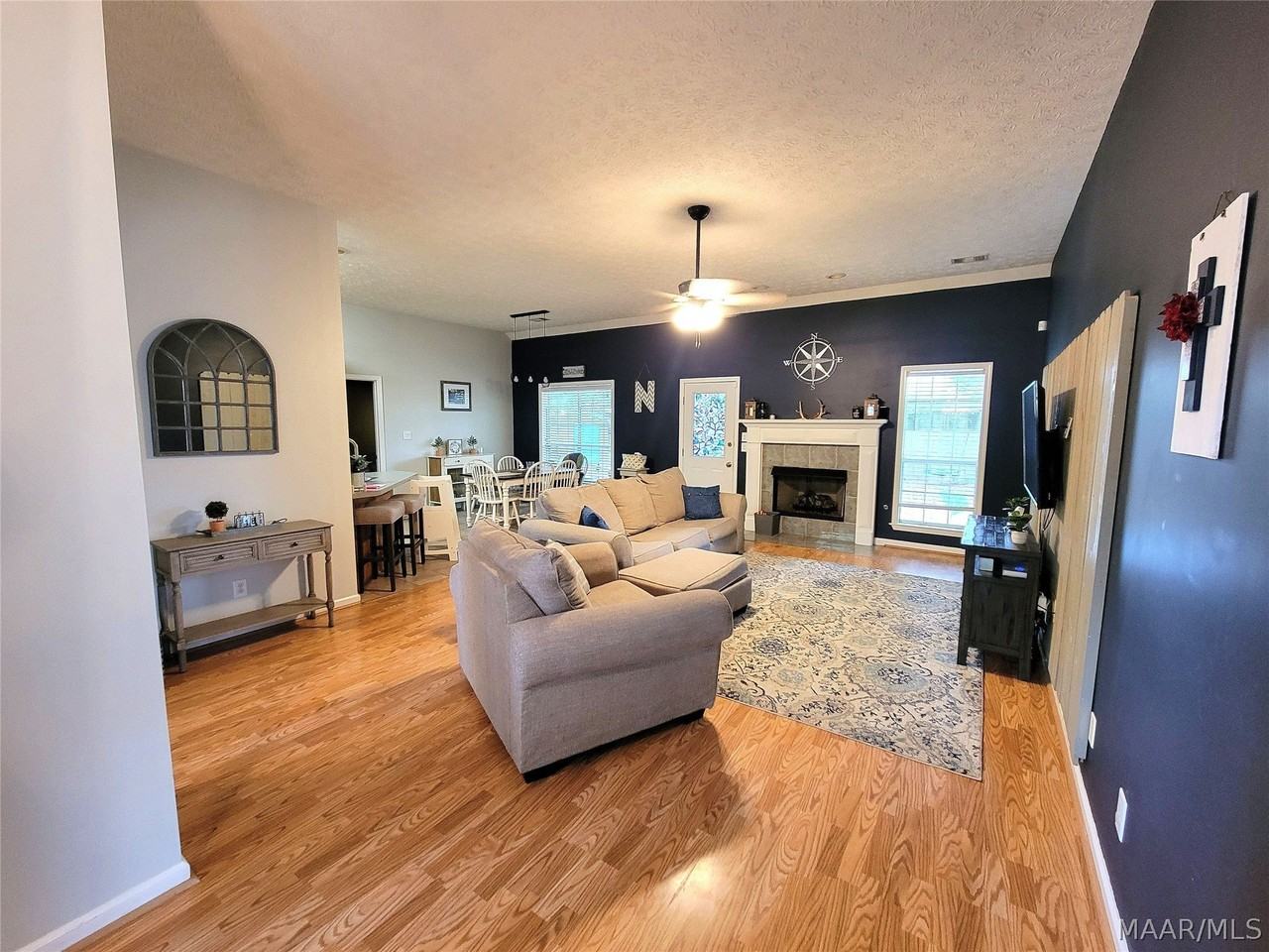 1269 Cross Creek Rd - Photo 3 of 25