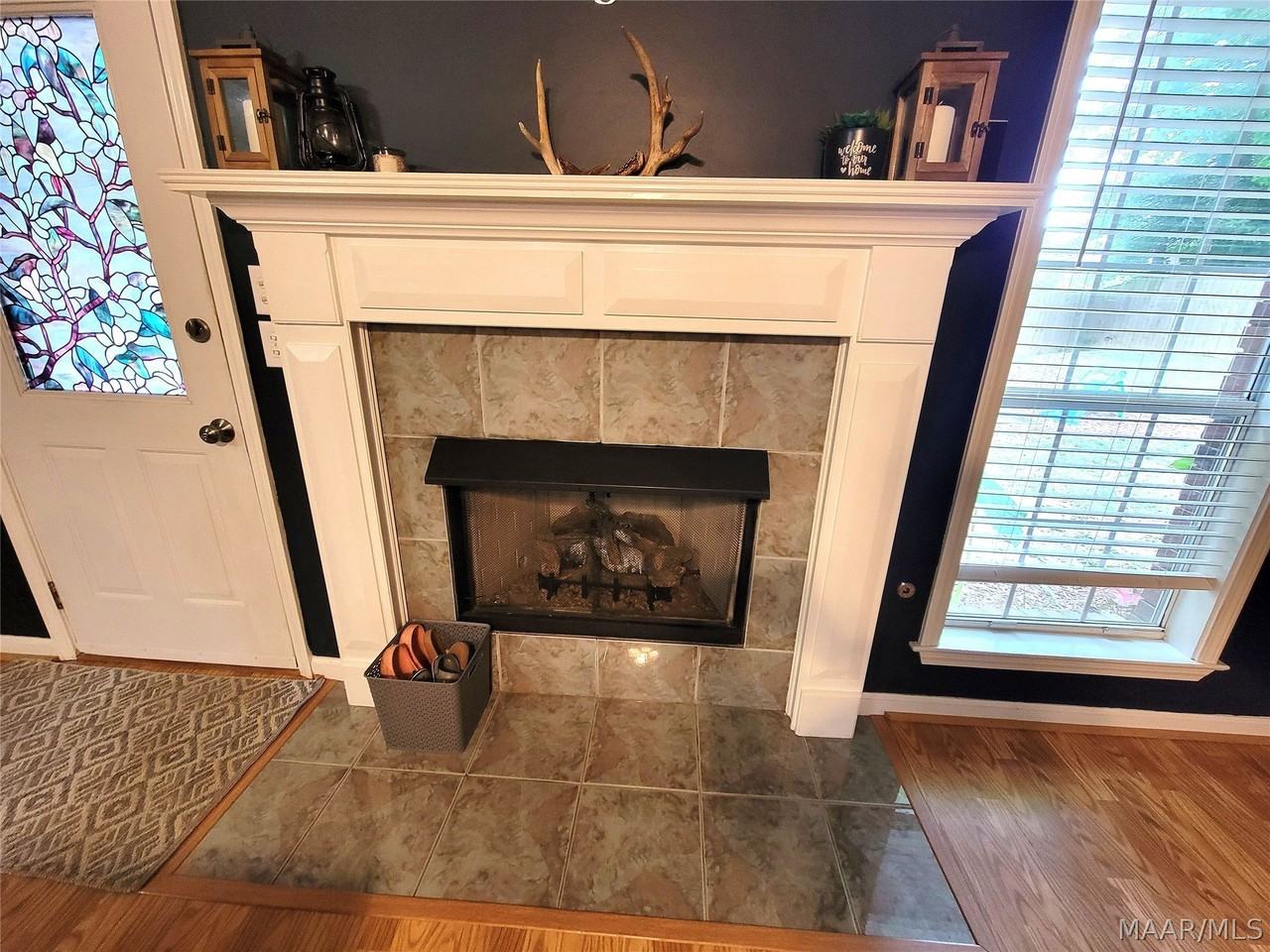 1269 Cross Creek Rd - Photo 4 of 25