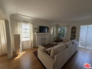 643 Vernon Ave - Photo 4 of 8