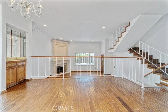 807 N Sycamore Ave #6 - Photo 6 of 8