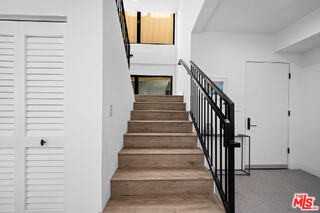 1016 N Martel Ave - Photo 6 of 8