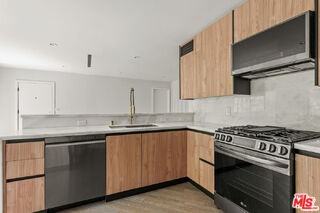 1450 S Crescent Heights Blvd - Photo 3 of 8