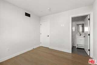1450 S Crescent Heights Blvd - Photo 7 of 8