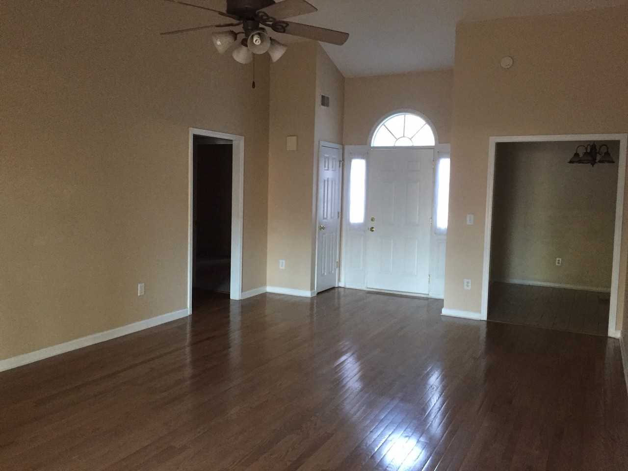 818 Bentley Dr #1 - Photo 4 of 10