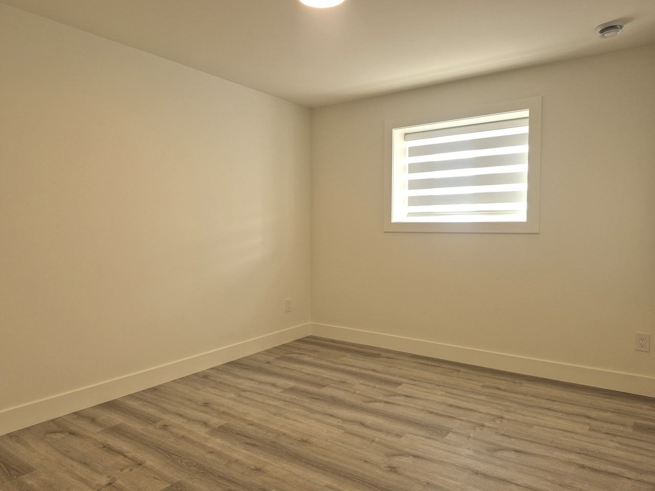 16665 16a Avenue #BSMT - Photo 7 of 15