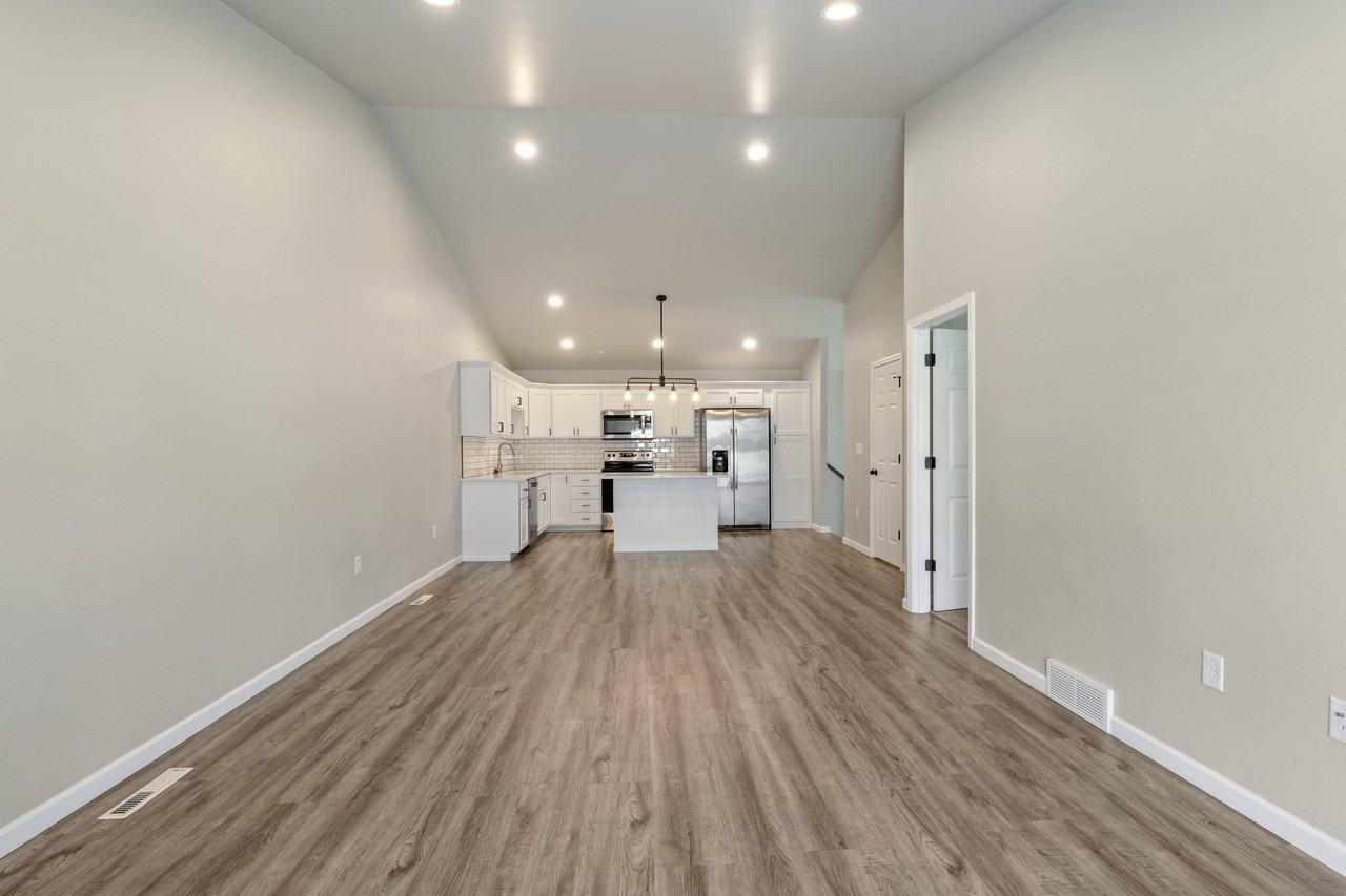 7269 29th St S #1 - Photo 4 of 13