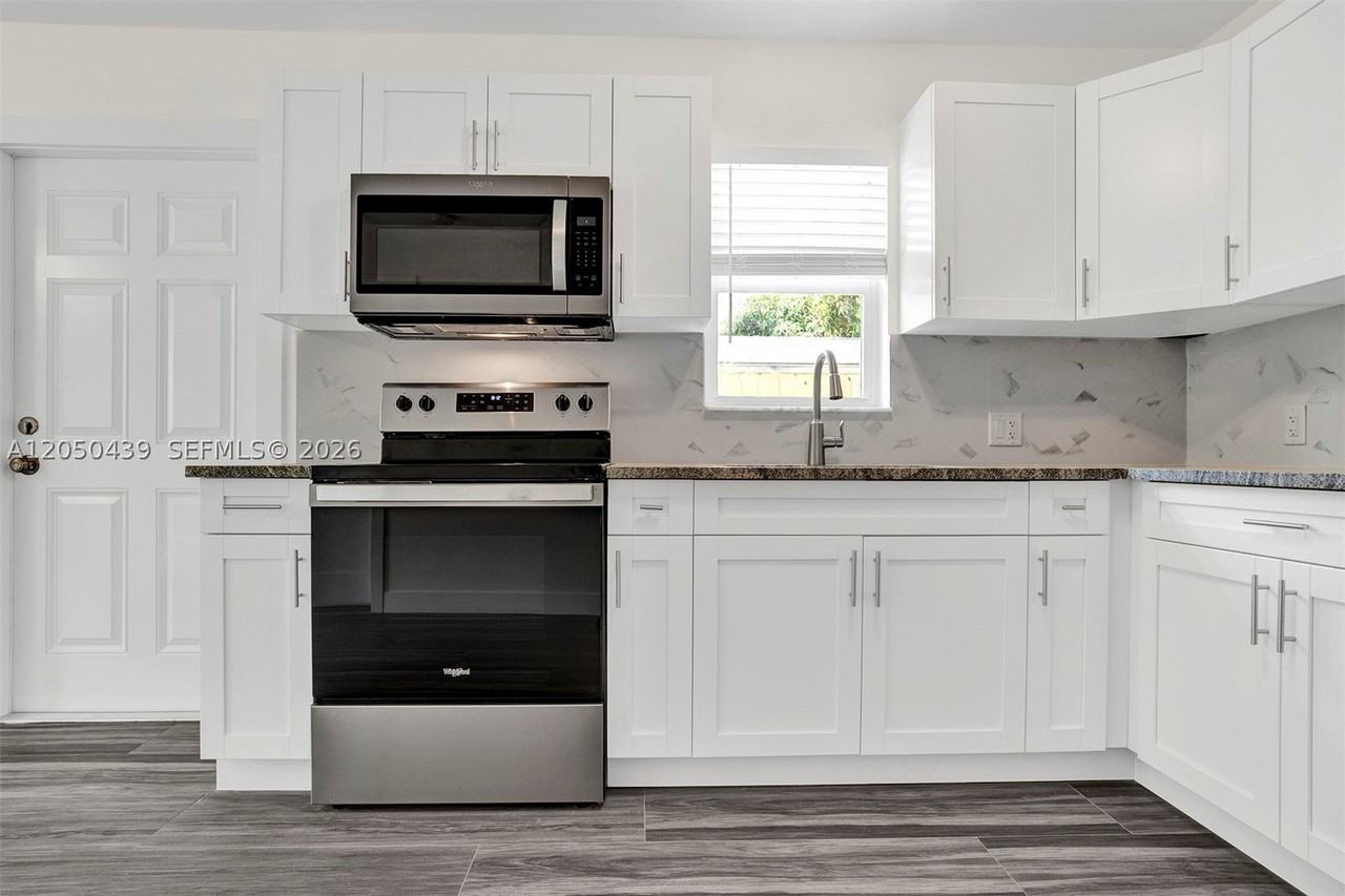 929 S N St #5 - Photo 5 of 24