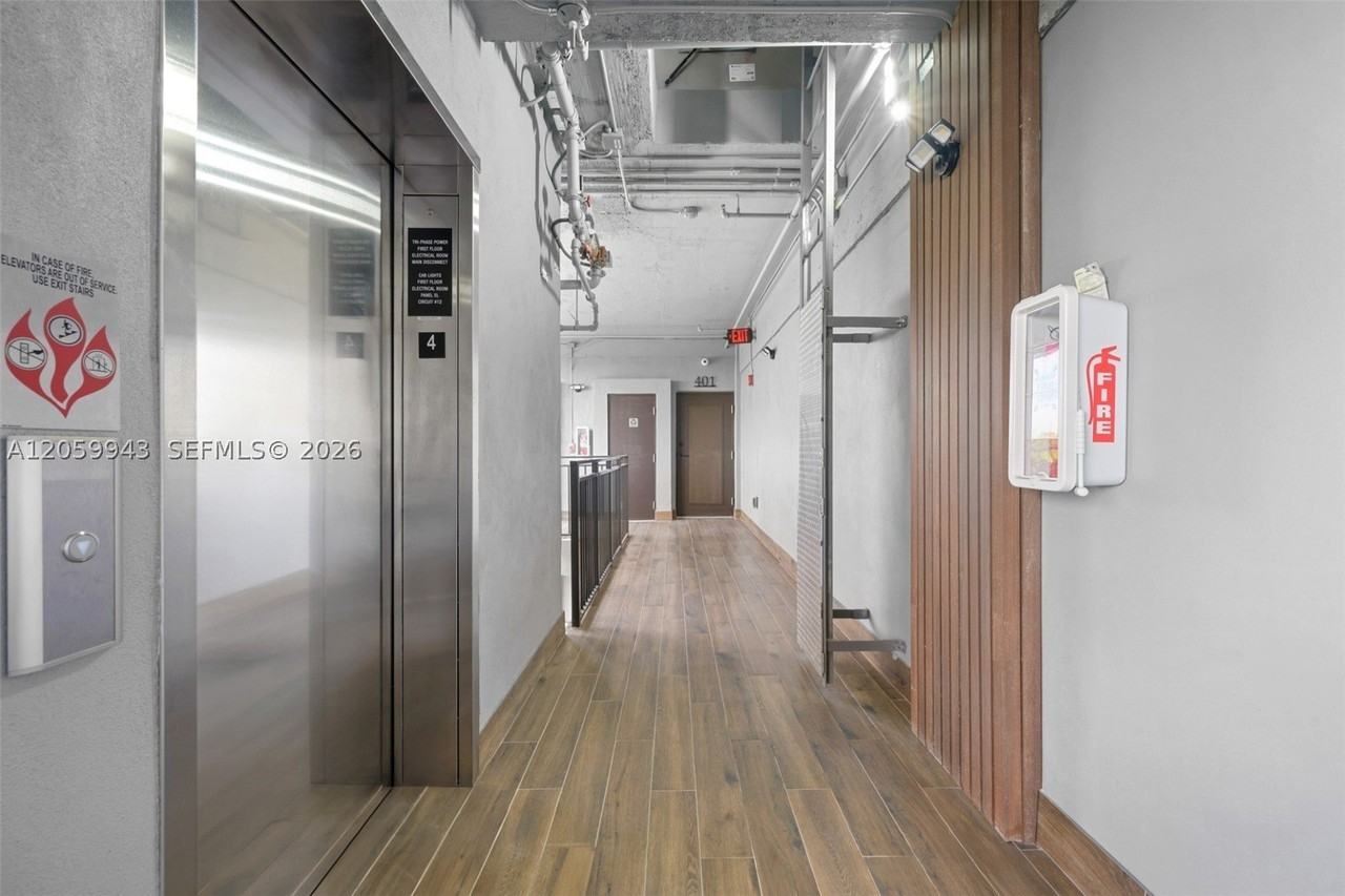 1020 Nw 2nd Ave #401 - Photo 4 of 10