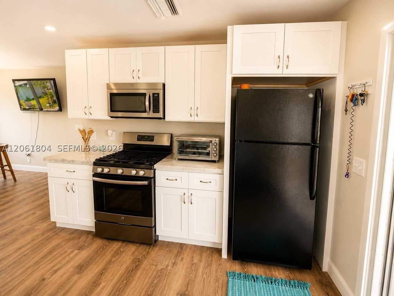 31226 Hollerich Dr #1 - Photo 7 of 13